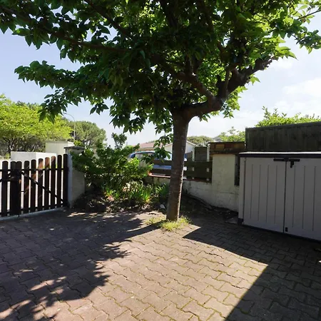 Semesterbostad Maisonnette Au Pied De L'ocean Avec Terrasse