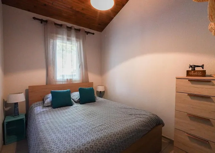 Maisonnette Au Pied De L'ocean Avec Terrasse بيت للعطل بيسكاروس